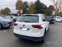 Usata VW Tiguan Life 150 CV (110 kW) 2021 Bianco SUV