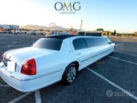 usata Lincoln Town Car Limousine Presidential GPL