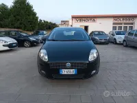 Usata Fiat Grande Punto Dynamic 65 CV (47 kW) 2006 Nero Utilitaria