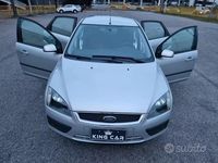 Usata Ford Focus 115 CV (84 kW) 2005 Grigio Berlina