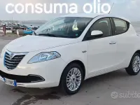 Käytetty Lancia Ypsilon S 95 HP (69 kW) 2013 Valkoinen Viistoperä