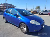 Usata Fiat Grande Punto Dynamic 77 CV (56 kW) 2007 Bluazzurro Utilitaria