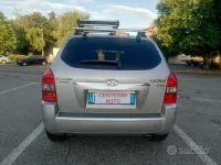 Usata Hyundai Tucson Active 140 CV (102 kW) 2006 Grigio SUV