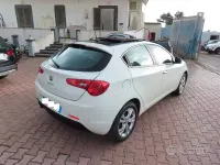 Usata Alfa Romeo Giulietta 105 CV (77 kW) 2011 Bianco Utilitaria
