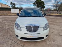Usata Lancia Ypsilon 69 CV (50 kW) 2011 Bianco Utilitaria