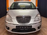 Usata Lancia Musa 120 CV (88 kW) 2011 Argento Monovolume