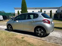 Usata Peugeot 208 Active 68 CV (50 kW) 2013 Grigio Utilitaria