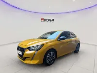 Usata Peugeot 208 Allure 101 CV (74 kW) 2023 Giallo Utilitaria