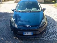 Usata Ford Fiesta 90 CV (66 kW) 2010 Blu Utilitaria