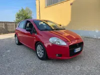 Usata Fiat Grande Punto Emotion 120 CV (88 kW) 2006 Rosso Utilitaria