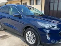Usata Ford Kuga Titanium 120 CV (88 kW) 2021 Bluazzurro SUV