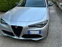 Usata Alfa Romeo Giulia Tech Edition 160 CV (117 kW) 2018 Argento Berlina