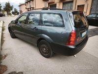 Usata Ford Focus Ambiente 100 CV (73 kW) 2004 Nero Station wagon