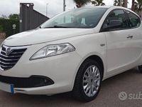 Usata Lancia Ypsilon 69 CV (50 kW) 2013 Bianco Utilitaria