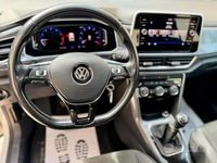 Usata VW T-Roc Style 116 CV (85 kW) 2018 Bianco SUV