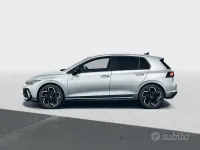 Nuova VW Golf VIII R-line Plus 150 CV (110 kW) 2026 Grigio Berlina