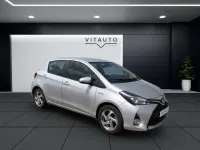 Usata Toyota Yaris Hybrid Active 73 CV (53 kW) 2016 Argento Berlina