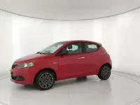 Usata Lancia Ypsilon Gold 69 CV (50 kW) 2022 Rosso Utilitaria