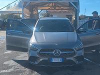 Usata Mercedes B200 2020 Grigio Monovolume