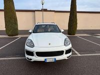 Usata Porsche Cayenne 250 CV (183 kW) 2016 Bianco SUV