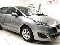 Usata Peugeot 5008 Active 115 CV (84 kW) 2014 Grigio Monovolume