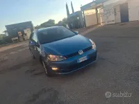 Usata VW Golf VII Highline 110 CV (80 kW) 2016 Blu Station wagon