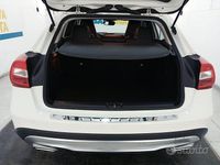 Usata Mercedes GLA200 136 CV (100 kW) 2015 Bianco metallizzato SUV