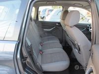 Usata Ford C-MAX 136 CV (100 kW) 2008 Grigio Monovolume