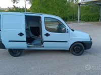 Usata Fiat Doblò 105 CV (77 kW) 2004 Blu Monovolume
