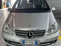 Usata Mercedes A150 Elegance 95 CV (69 kW) 2011 Argento Utilitaria