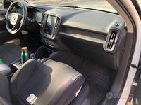 Usata Volvo XC40 Momentum 150 CV (110 kW) 2019 Bianco SUV