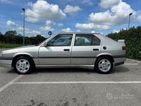 Usata Alfa Romeo 33 107 CV (78 kW) 1991 Grigio Berlina