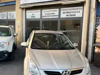 Usata Hyundai i20 Comfort 78 CV (57 kW) 2011 Grigio Utilitaria