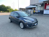 Usata Ford Fiesta Titanium 82 CV (60 kW) 2009 Grigio Berlina