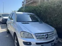 Usata Mercedes ML320 224 CV (164 kW) 2007 Grigio SUV