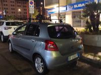 Usata Toyota Yaris 90 CV (66 kW) 2007 Grigio Utilitaria