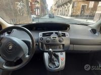 Usata Renault Scénic II 120 CV (88 kW) 2004 Grigio Monovolume