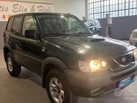 Usata Nissan Terrano Comfort 125 CV (91 kW) 2001 Verde SUV