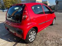 Gebraucht Peugeot 107 68 PS (50 kW) 2009 Rot Kleinwagen