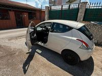 Usata Lancia Ypsilon 60 CV (44 kW) 2019 Bianco Utilitaria