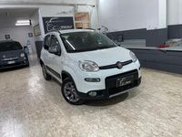 Usata Fiat Panda 4x4 S 95 CV (69 kW) 2017 Bianco Utilitaria