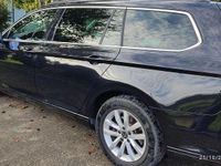 Usata VW Passat Business+ 150 CV (110 kW) 2021 Nero Station wagon