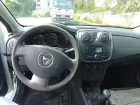 Usata Dacia Sandero Lauréate 75 CV (55 kW) 2013 Bianco Berlina