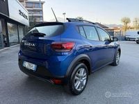 Usata Dacia Sandero Expression 101 CV (74 kW) 2023 Blu Berlina