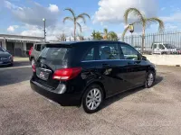 Käytetty Mercedes B180 Business 109 HP (80 kW) 2015 Musta Tila-auto