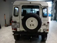 Usata Land Rover Defender 122 CV (89 kW) 2000 Bianco Station wagon