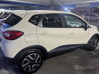 Usata Renault Captur 90 CV (66 kW) 2013 Giallo SUV