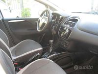 Usata Fiat Punto Easy 77 CV (56 kW) 2012 Bianco metallizzato Utilitaria