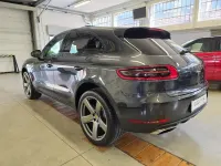 Usata Porsche Macan 252 CV (185 kW) 2018 Grigio vulcano metallizzato SUV