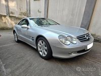Usata Mercedes SL500 306 CV (225 kW) 2001 Grigio Cabrio